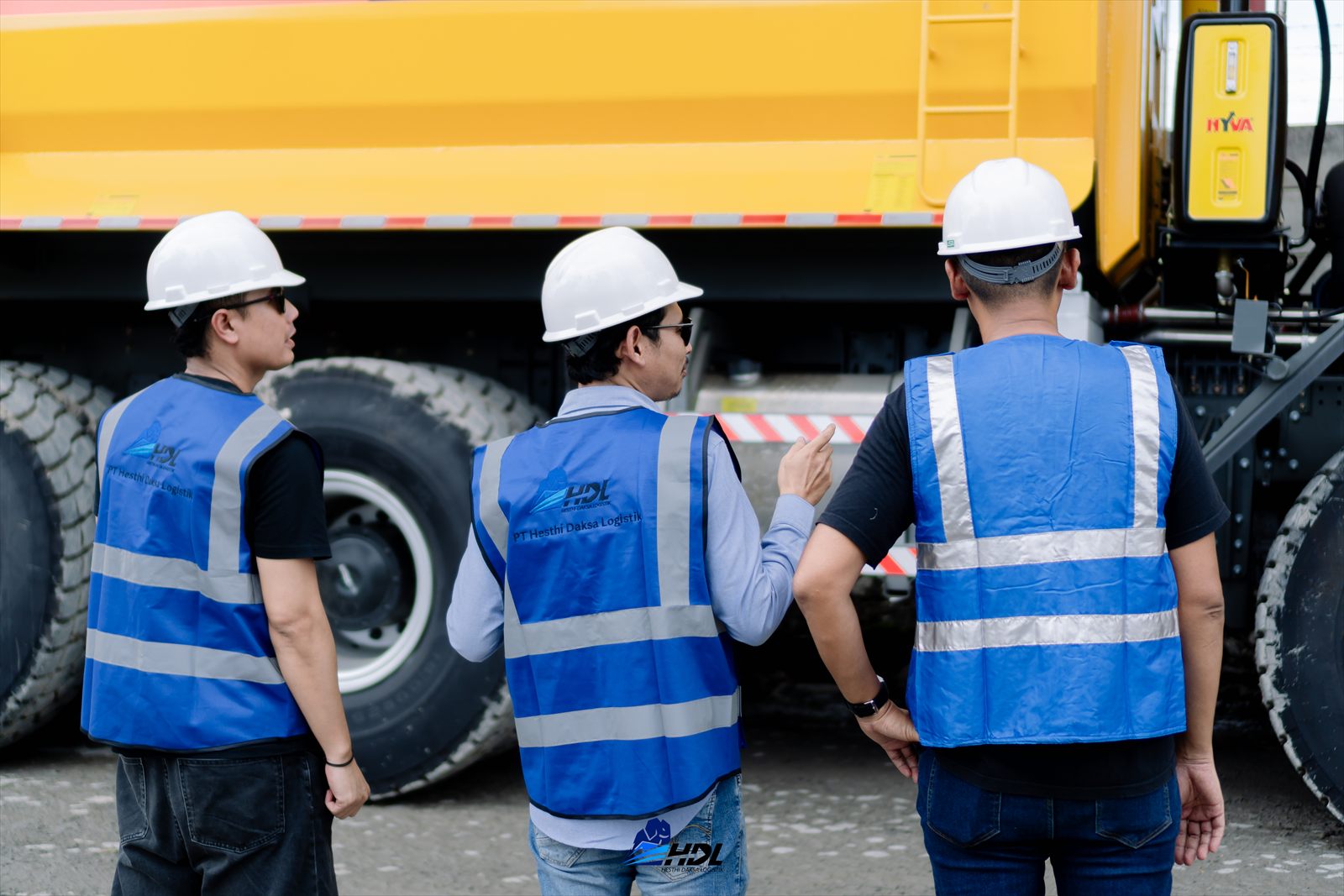 Cargo handling operations at PT Hesthi Daksa Logistik
